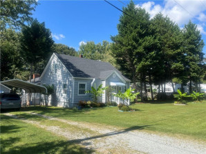 2127 Young St Burlington, NC 27215