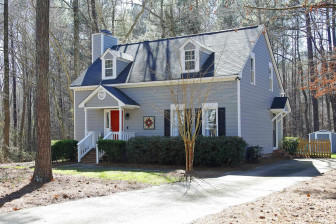 2833 Thurrock Dr Apex, NC 27539