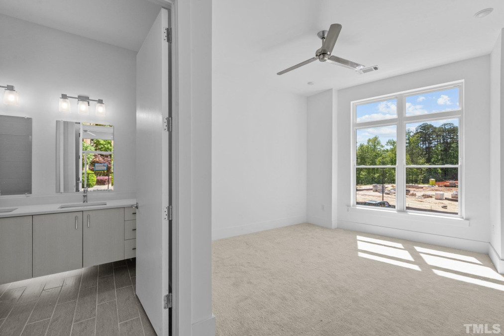 2441 Campus Shore Dr Raleigh, NC 27606