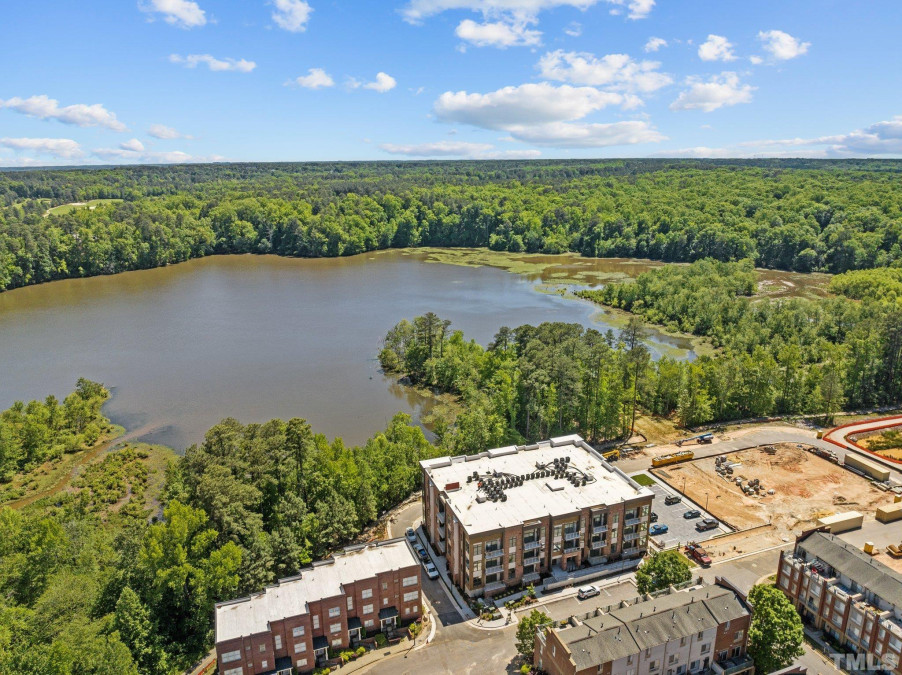 2441 Campus Shore Dr Raleigh, NC 27606