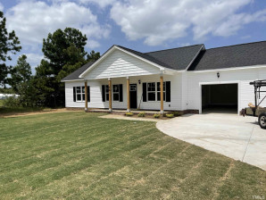 31 Kevior Ave Four Oaks, NC 27524