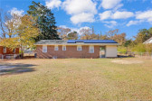 81 Sandclay Dr Spring Lake, NC 28390