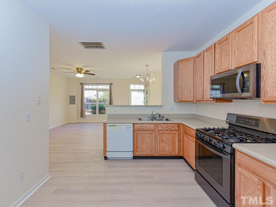 1220 Canyon Rock Ct Raleigh, NC 27610