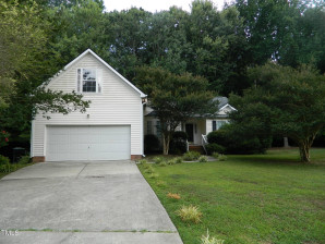 128 Falmouth Ct Clayton, NC 27527