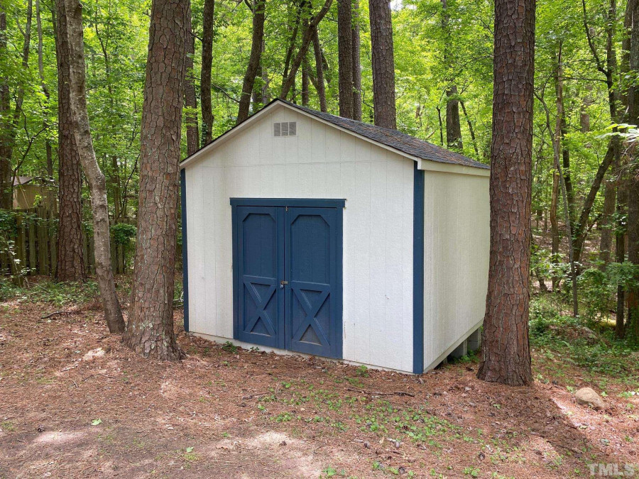306 Highland Trl Chapel Hill, NC 27516