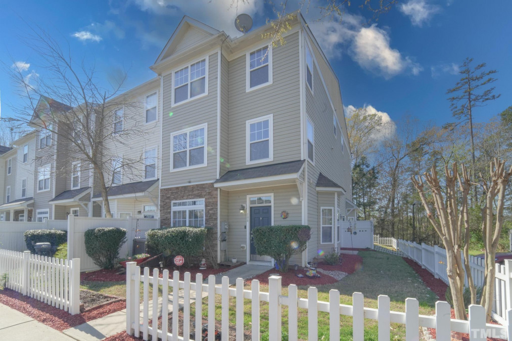 300 Gilman Ln, Raleigh, NC 27610 Raleigh Realty