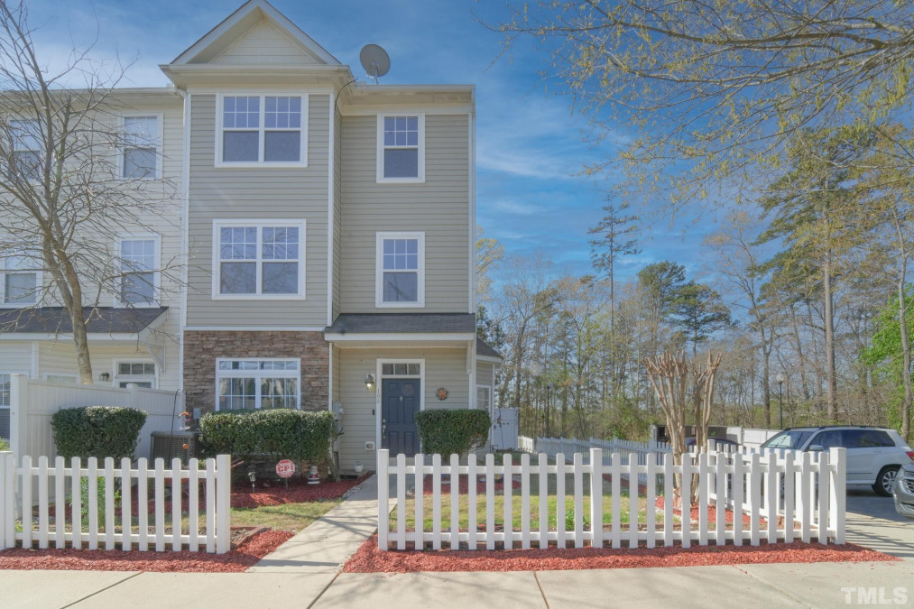 300 Gilman Ln, Raleigh, NC 27610 Raleigh Realty