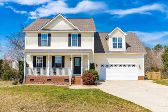 28 Bergamont Cir Clayton, NC 27520