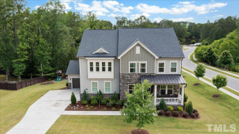 704 Peninsula Forest Pl Cary, NC 27519