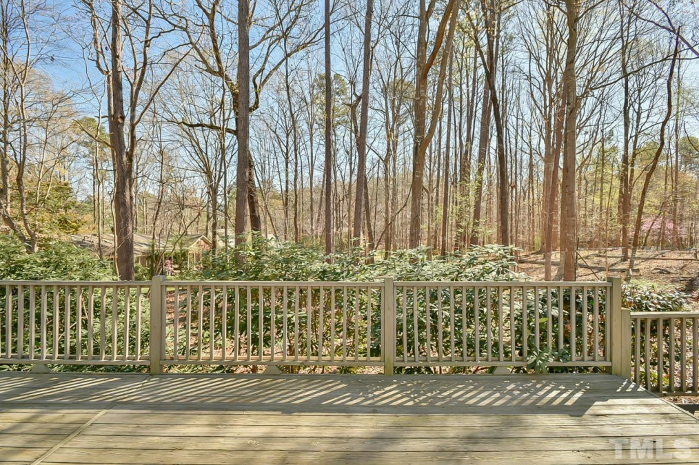 110 Oakstone Dr Chapel Hill, NC 27514