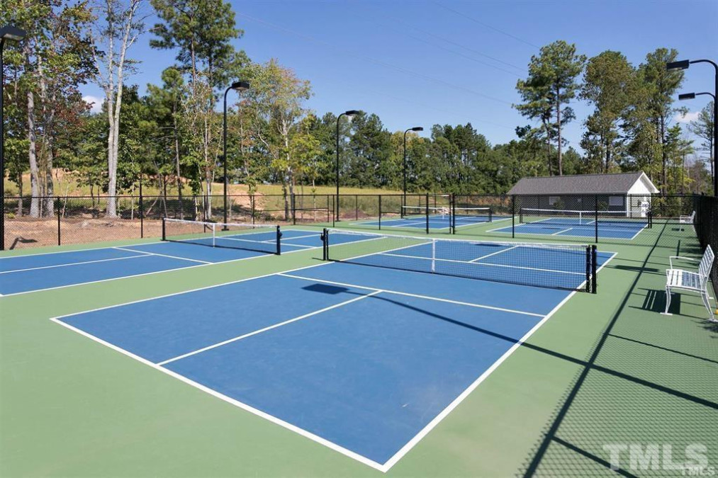 1404 Pulitzer Ln Durham, NC 27703