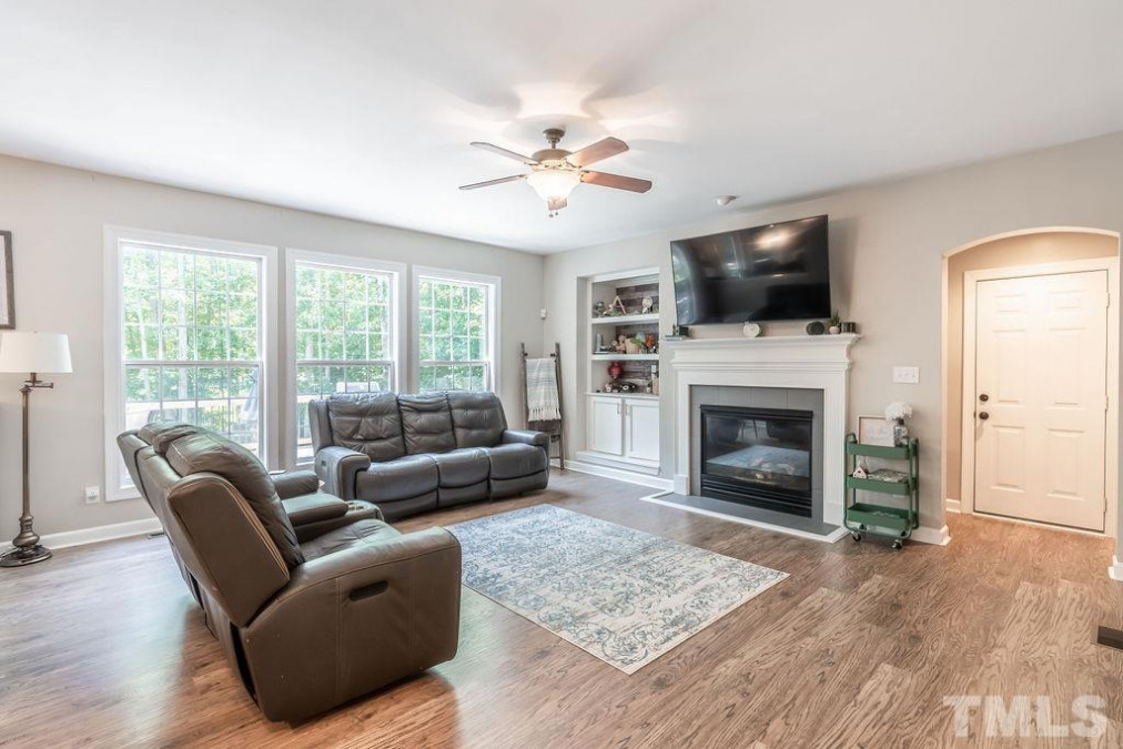 5052 Bartons Enclave Ln, Raleigh, NC 27613 Raleigh Realty