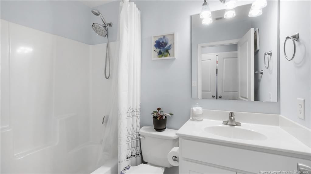 489 Warmsprings Dr Fayetteville, NC 28303