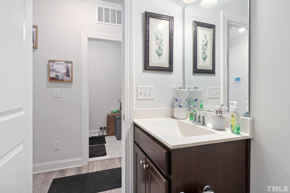 165 Canary Ct Raleigh, NC 27610