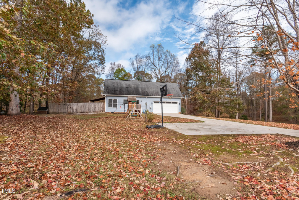 20 Heatherwood Trail Trl Louisburg, NC 27549