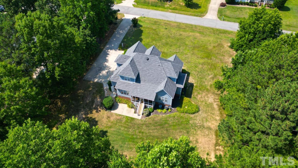 1609 Kristiwood Ct Willow Springs, NC 27592
