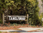 1013 Tanglewood Dr Cary, NC 27511