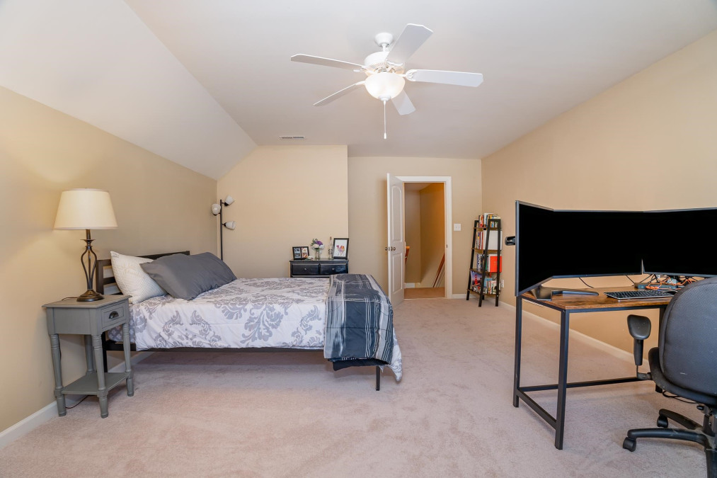 1209 Autumn Grove Ct, Fuquay Varina, NC 27526 Raleigh Realty