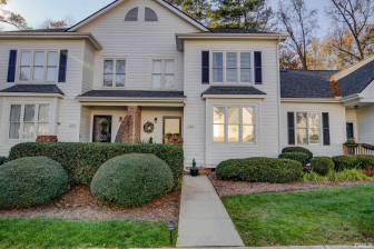 222 Vinca Cir Cary, NC 27513