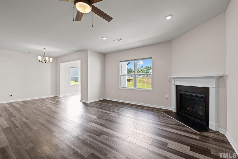 1843 Streamsong Cir Fuquay Varina, NC 27526