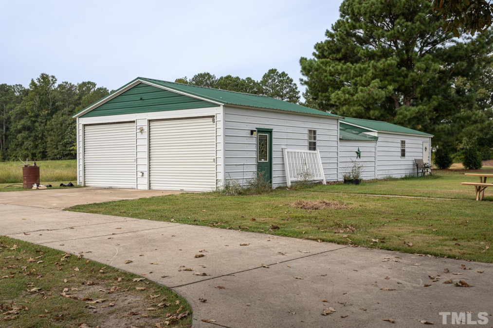 1240 Darius Pearce Rd Youngsville, NC 27596