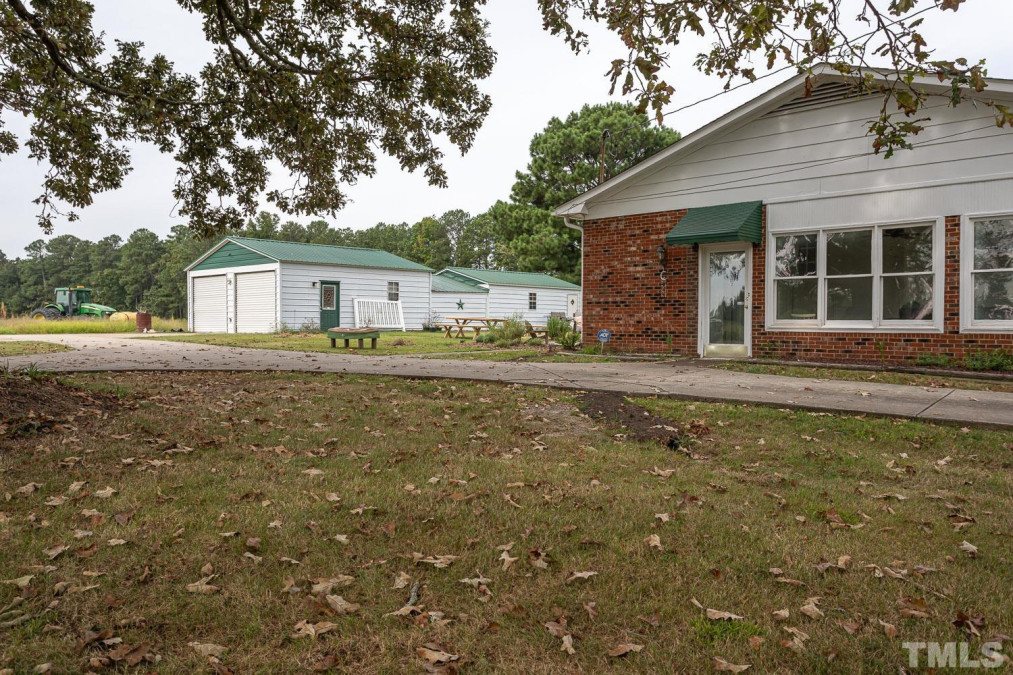 1240 Darius Pearce Rd Youngsville, NC 27596