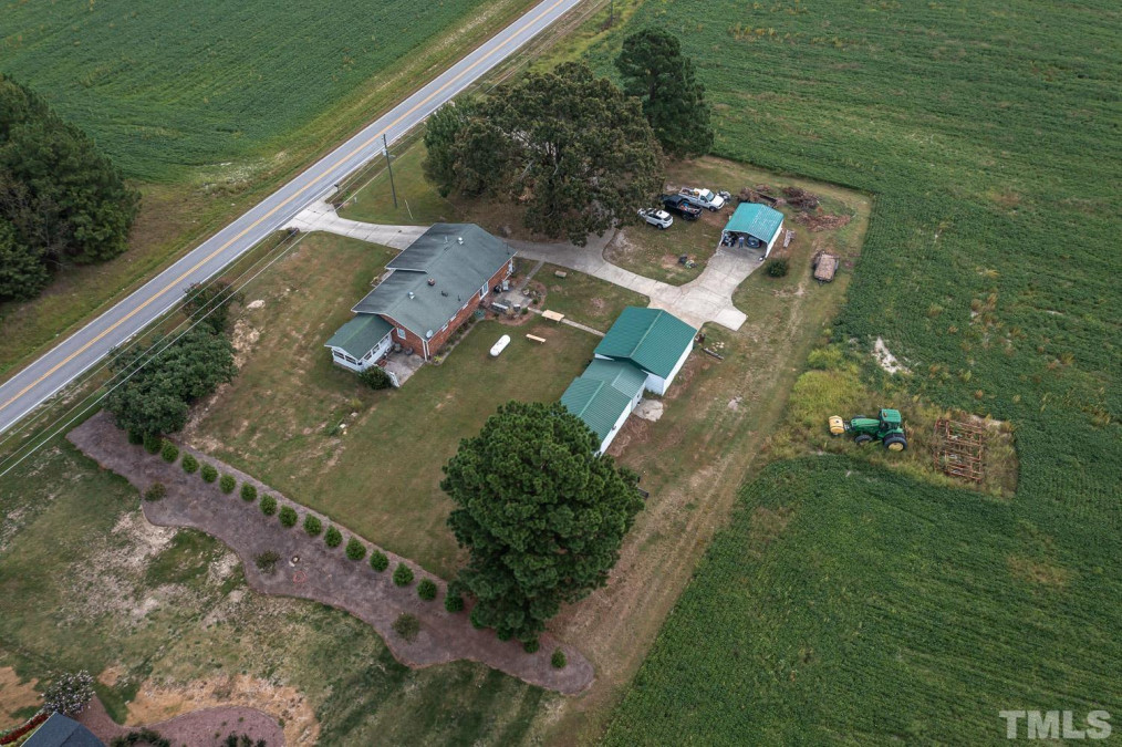 1240 Darius Pearce Rd Youngsville, NC 27596