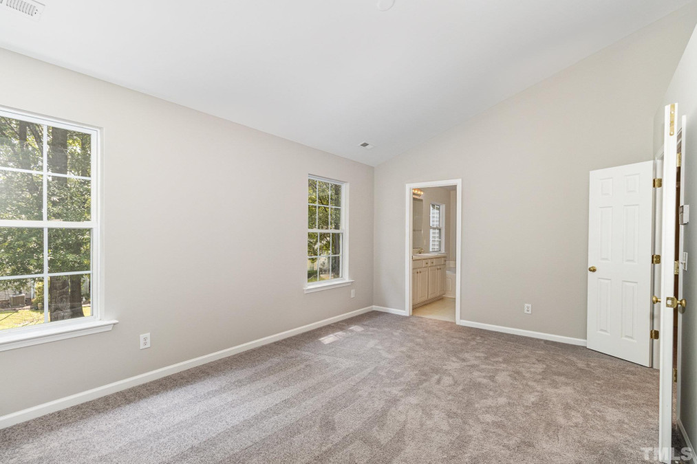 3433 Archdale Dr Raleigh, NC 27614