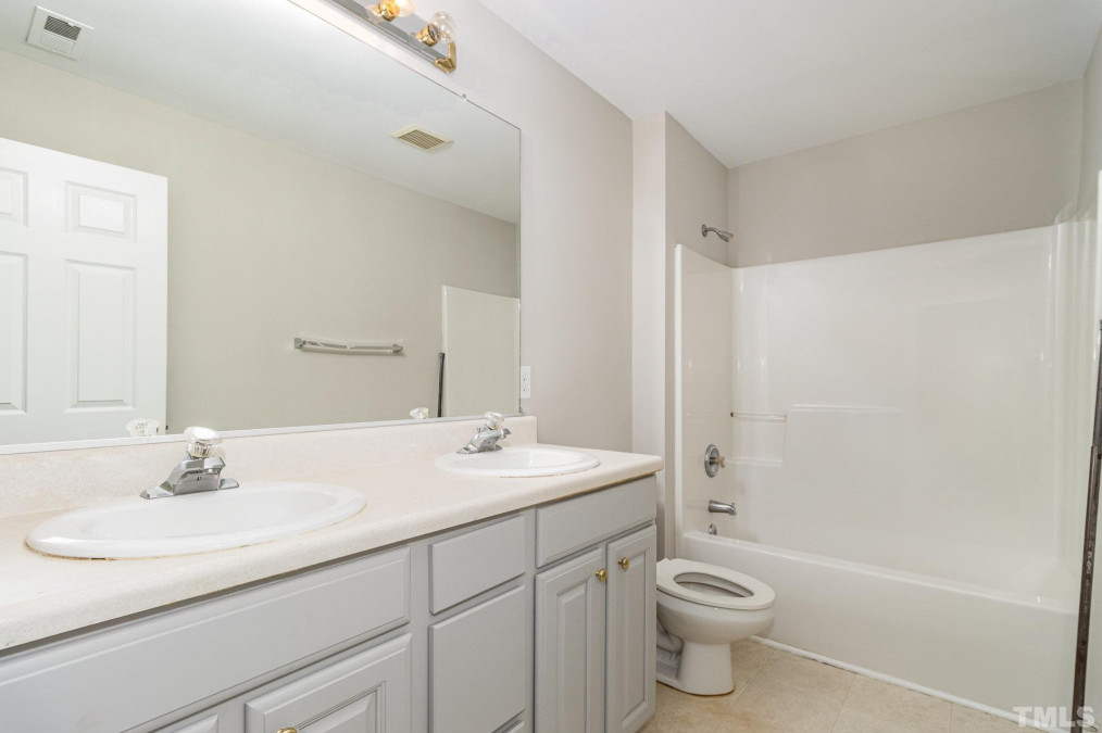 3433 Archdale Dr Raleigh, NC 27614