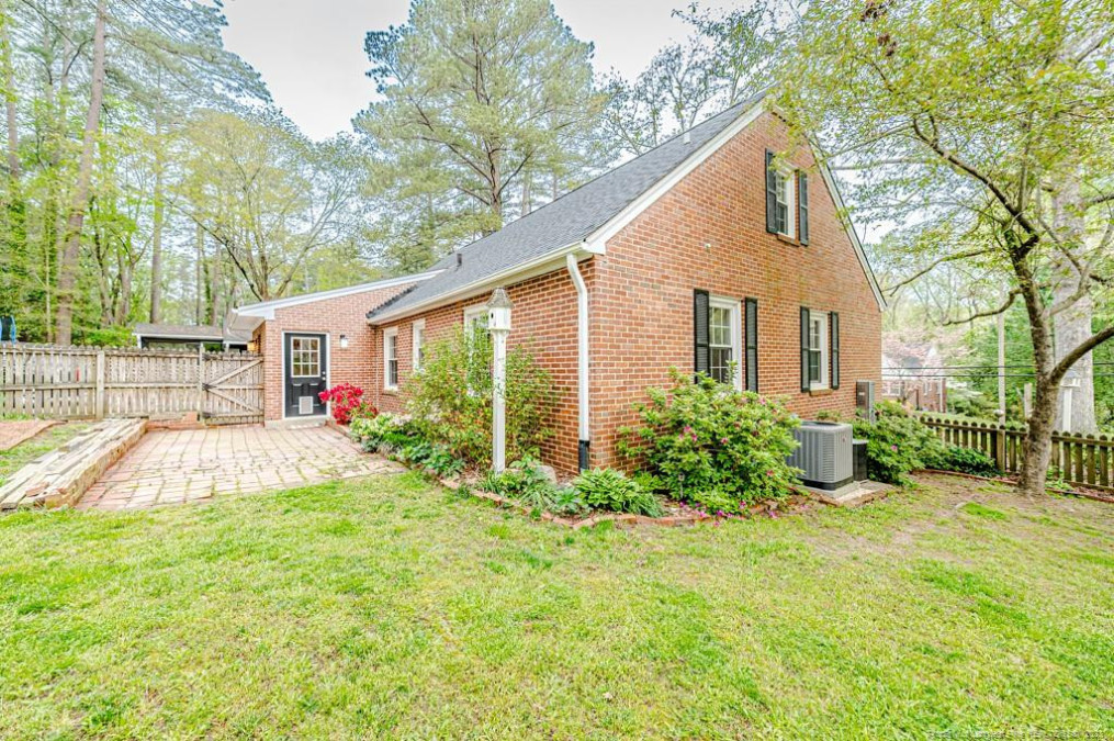 619 Sunset Dr Sanford, NC 27330