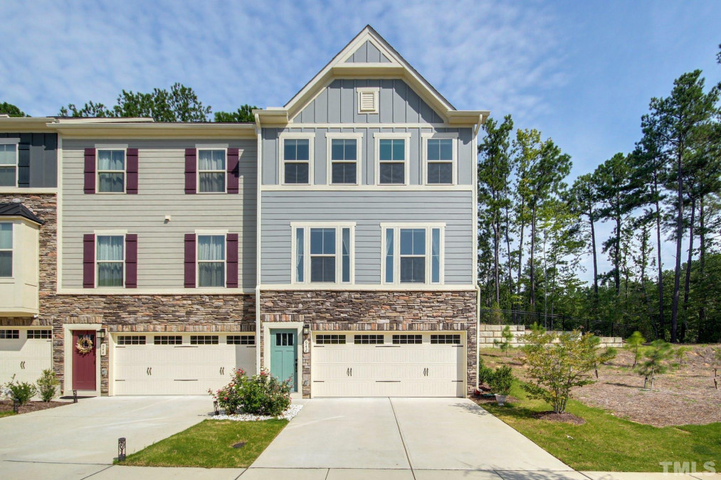 942 Channing Park Cir Cary, NC 27519