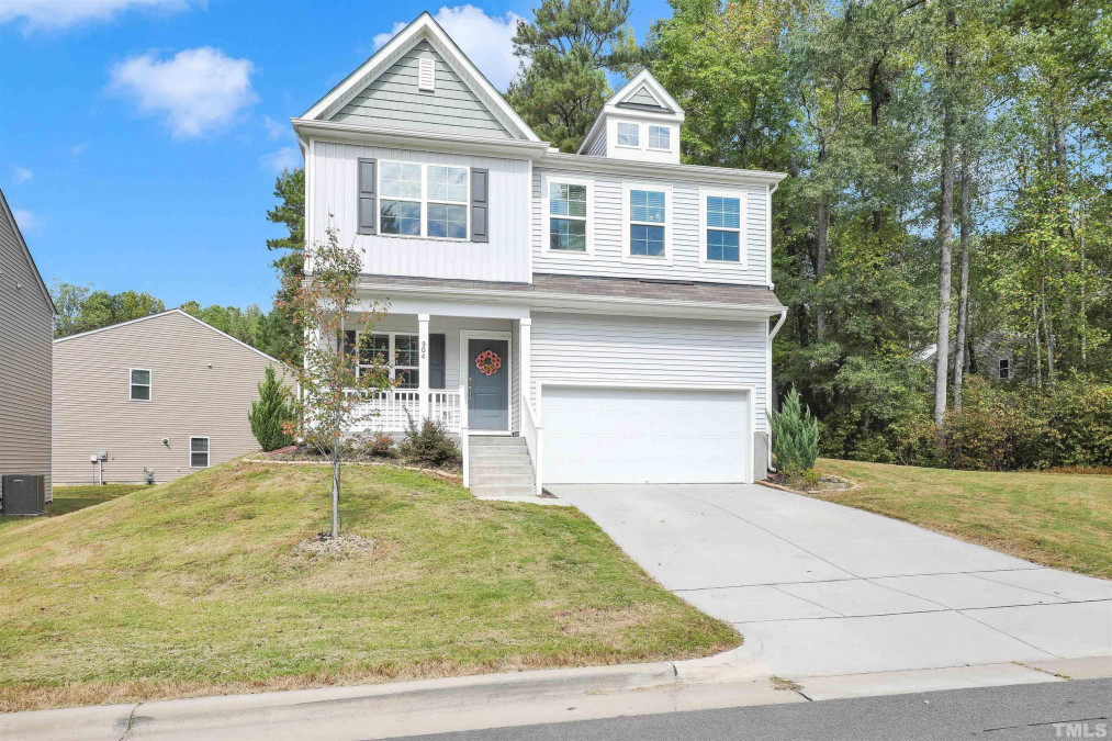 904 Stolls Ln Knightdale, NC 27545