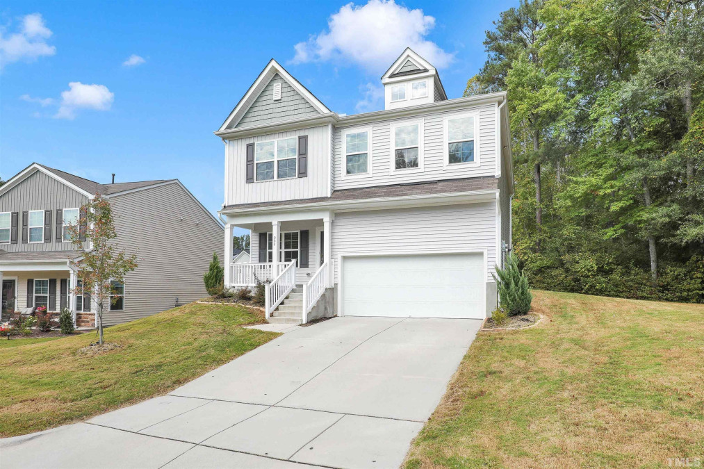 904 Stolls Ln Knightdale, NC 27545