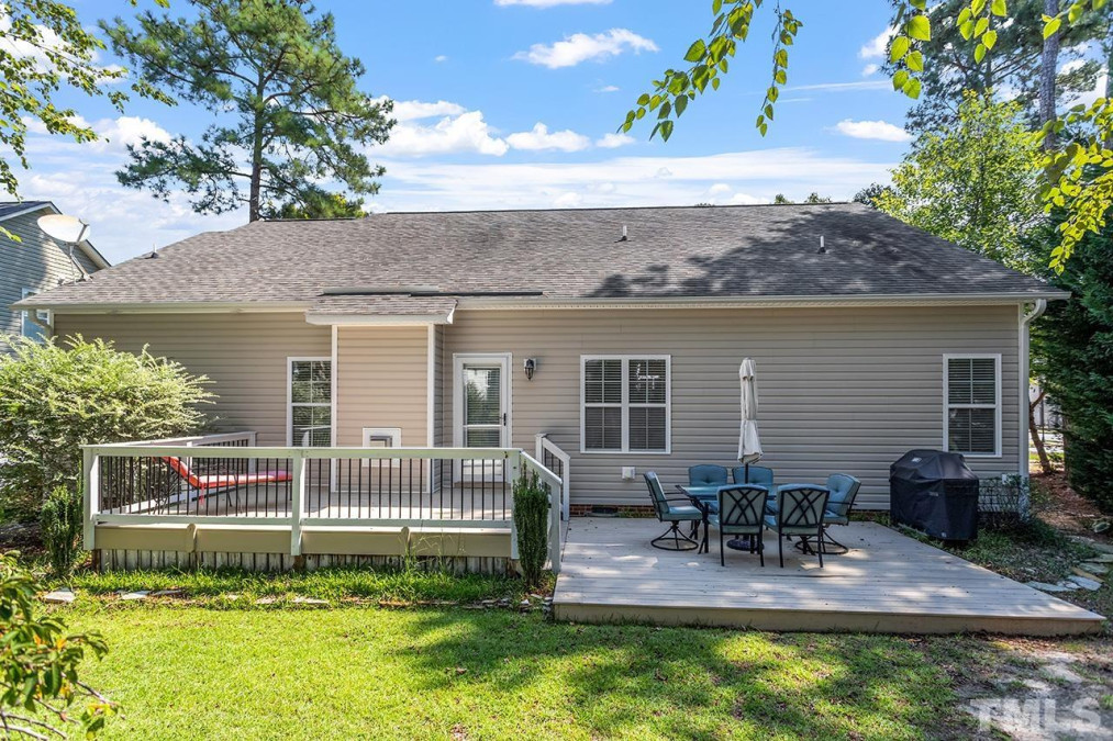 236 Millwood Dr Clayton, NC 27527