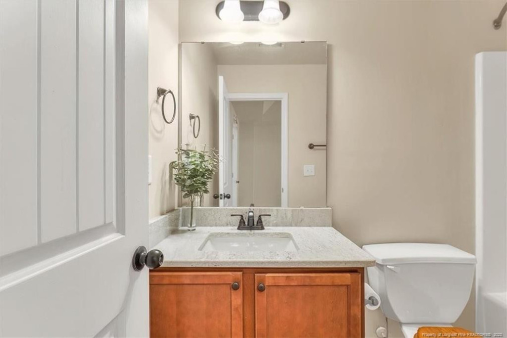 97 Skycroft Dr Sanford, NC 27332
