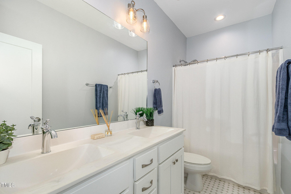 332 Tumbling River Dr Wendell, NC 27591