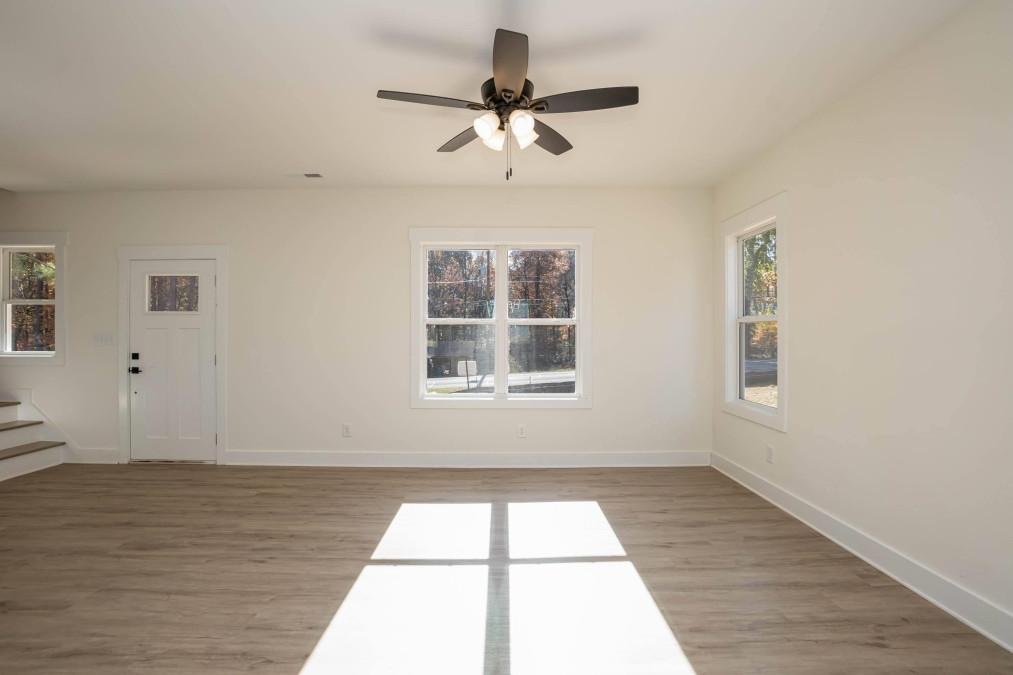807 Clearwater Dr Sanford, NC 27330