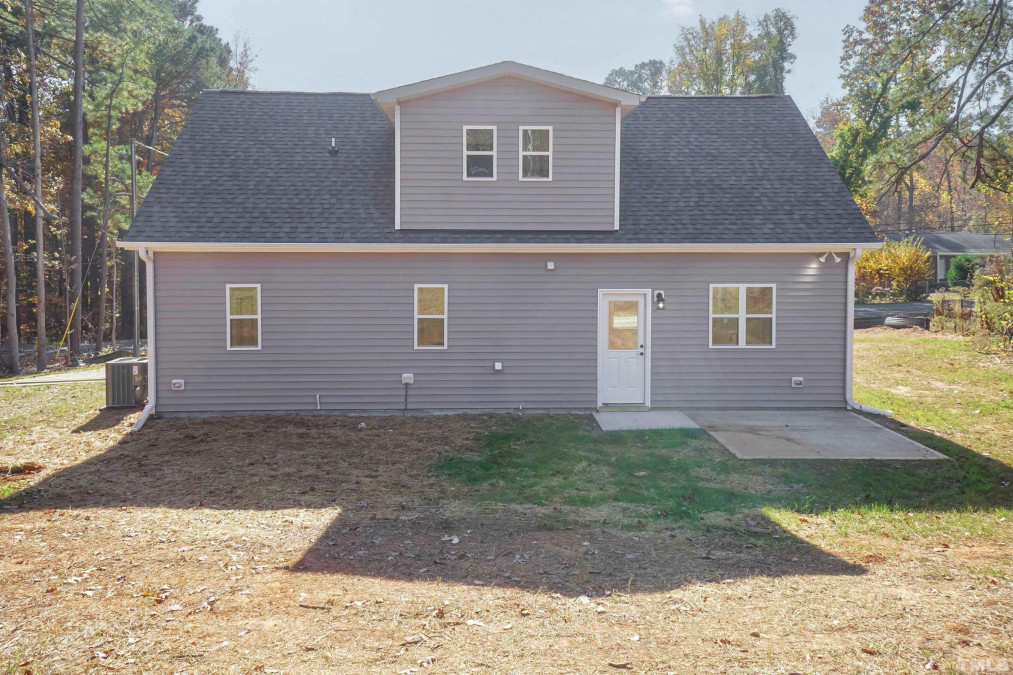 807 Clearwater Dr Sanford, NC 27330