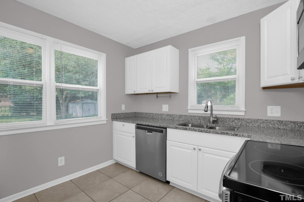 1028 Kingsley Rd Fayetteville, NC 28314