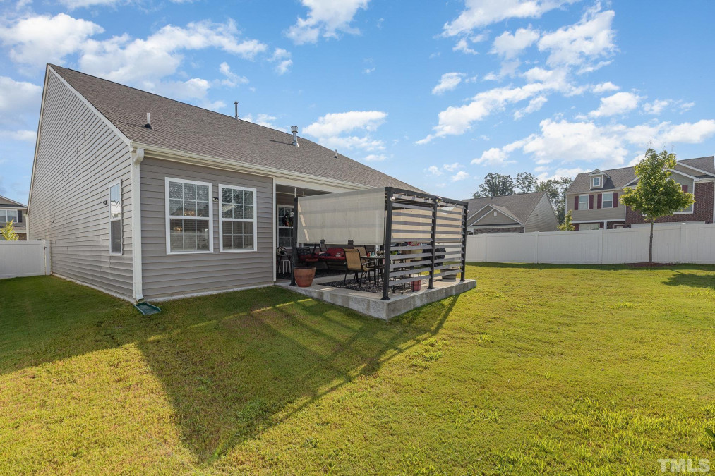 782 River Dell Townes Ave Clayton, NC 27527
