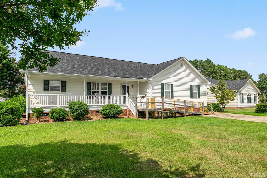 209 Bentwood Ln, Clayton, NC 27520 Raleigh Realty