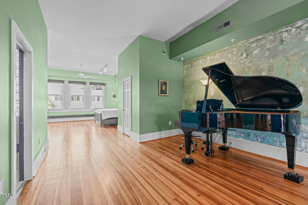 323 Main St Durham, NC 27701