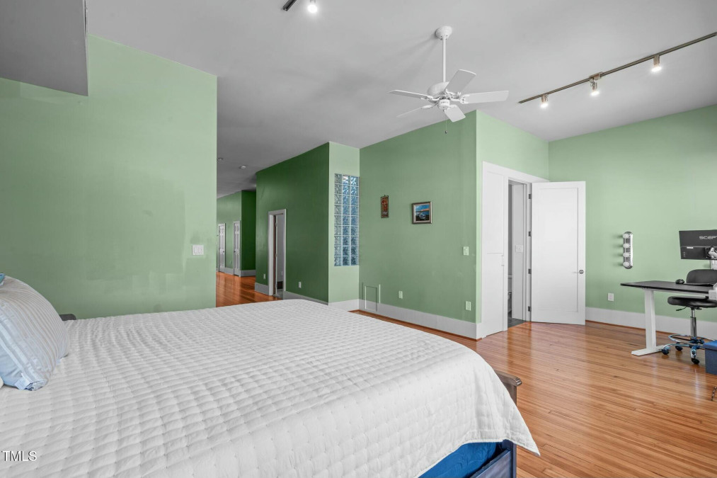 323 Main St Durham, NC 27701