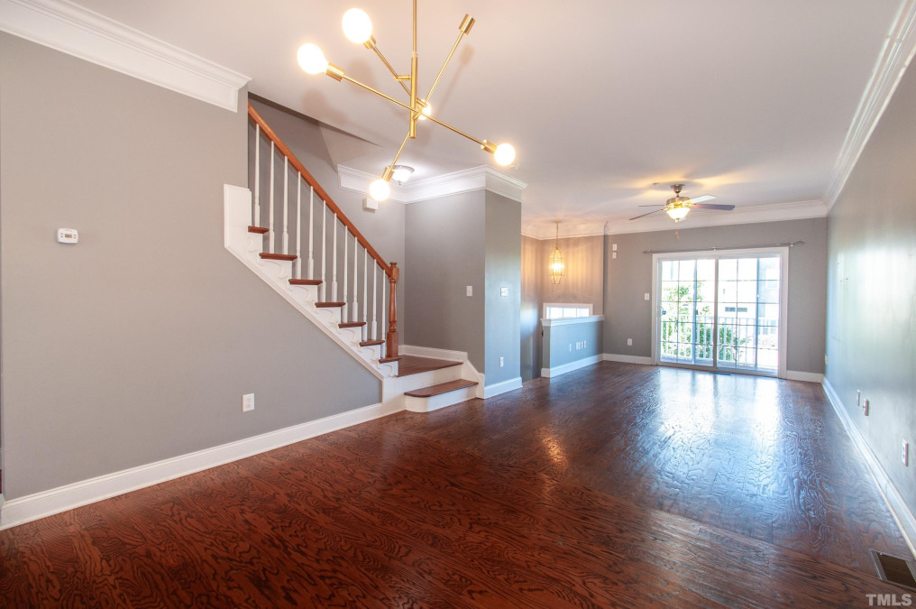 9221 Calabria Dr Raleigh, NC 27617