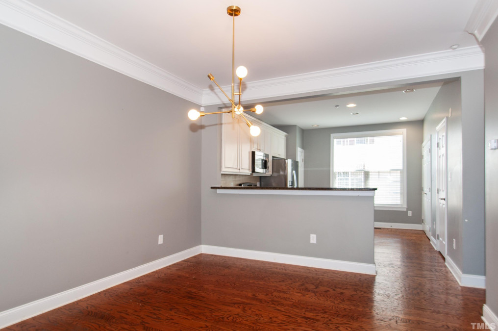 9221 Calabria Dr Raleigh, NC 27617