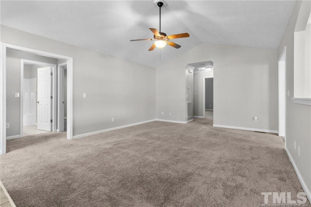1140 Arailia Dr Fayetteville, NC 28314