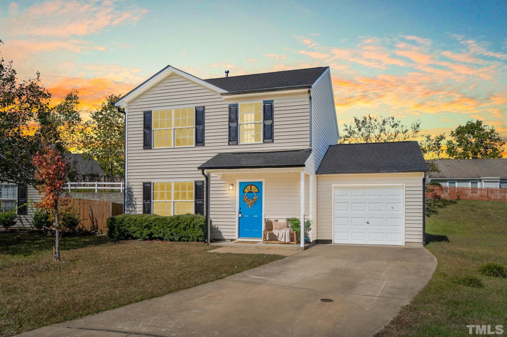 1773 Whitbrook Ct Fuquay Varina, NC 27526