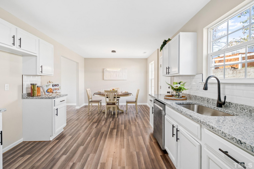 1773 Whitbrook Ct Fuquay Varina, NC 27526