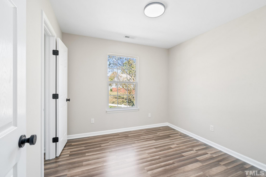 1773 Whitbrook Ct Fuquay Varina, NC 27526