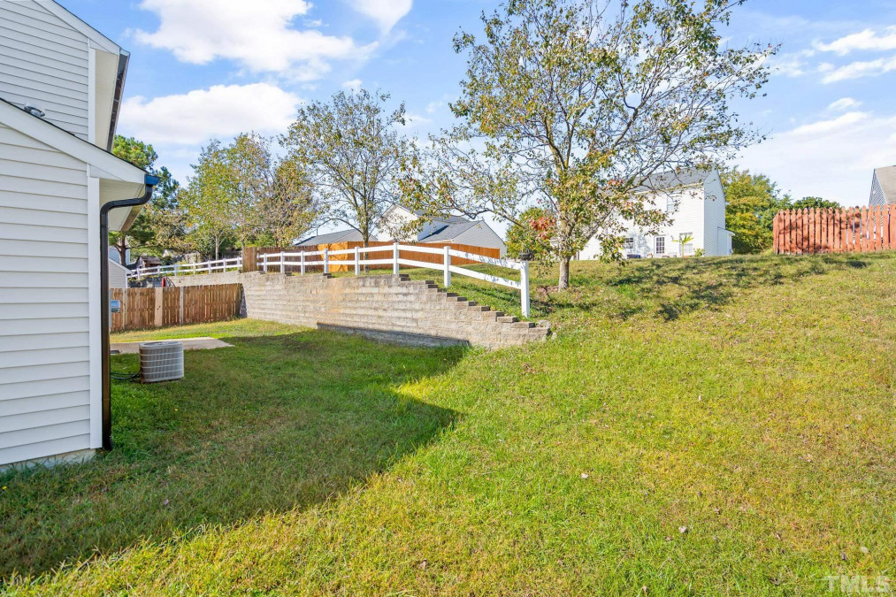 1773 Whitbrook Ct Fuquay Varina, NC 27526